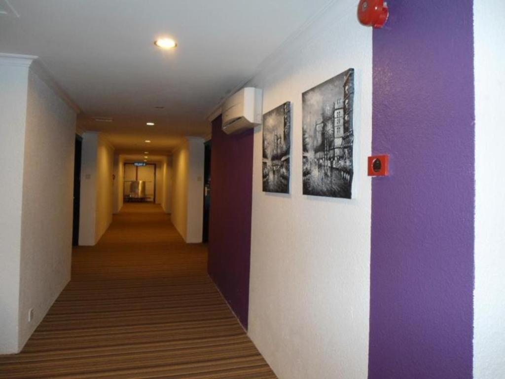 Regent Hotel Бінтулу Екстер'єр фото