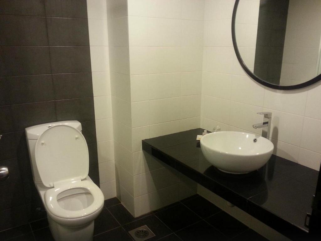 Regent Hotel Бінтулу Екстер'єр фото
