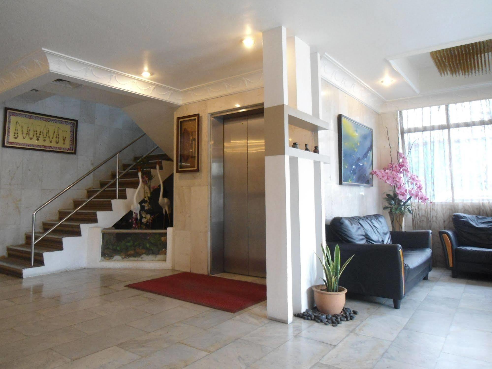 Regent Hotel Бінтулу Екстер'єр фото